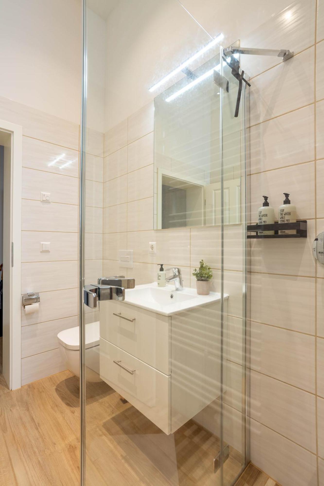 Soulscape Apartments Loft Zwickau Citycenter Mit Tg-Stellplatz, Magenta-Tv Und Klima Exteriör bild